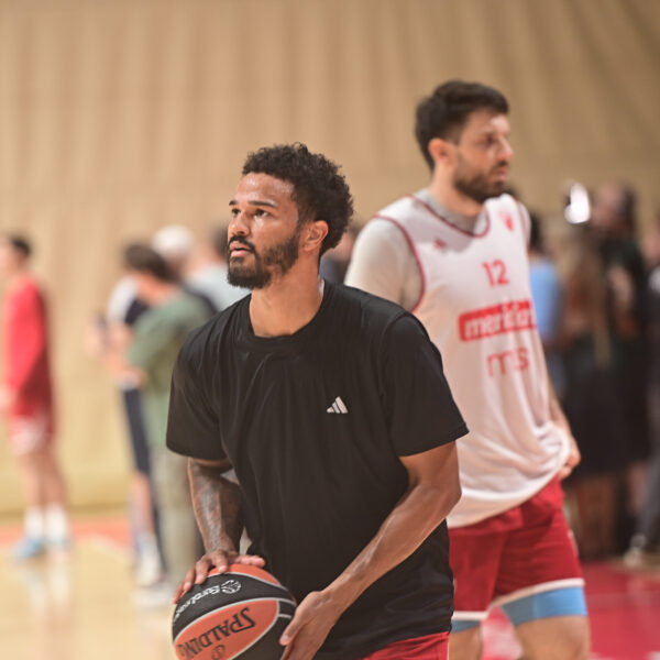 Nik Vajler-Bab: Zvezda mora da izgradi međusobno poverenje uoči starta Evrolige – Nik Vajler-Bab Crvena zvezda Evroliga