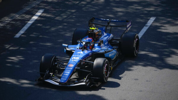 Karlos Sainc napredovao u slobodnim treninzima, Fernando Alonso ostao na začelju i dobio kaznu – Karlos Sainc Velika nagrada Azerbejdžana