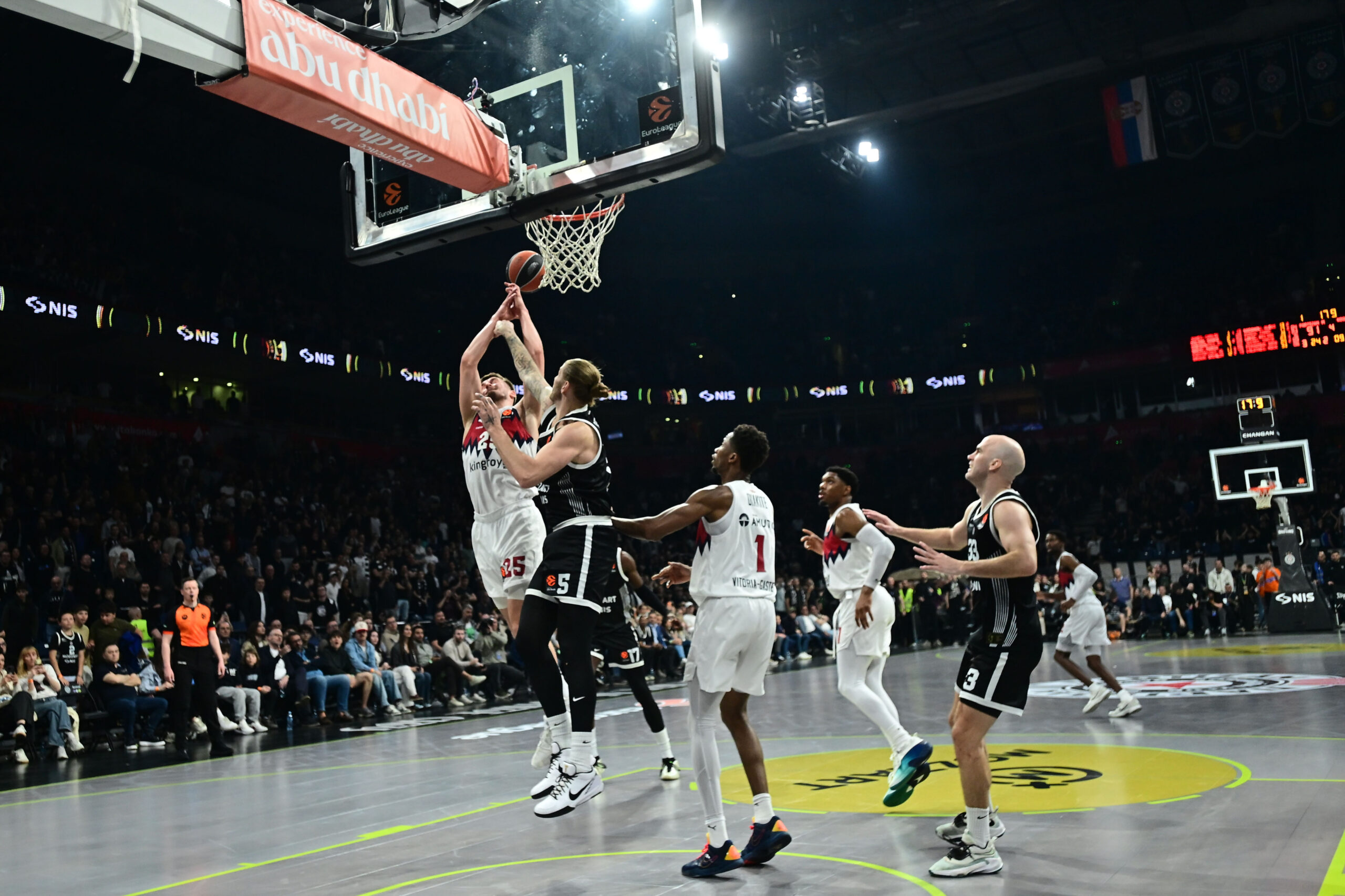 Kosner Baskonia bez centara dočekuje Olimpijakos u prvom kolu Evrolige