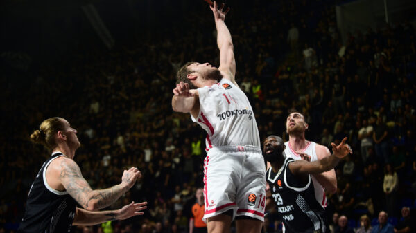 Olympiacos pobedio Baskoniju 106:89 na startu Evrolige u Vitoriji – Sasa Vezenkov Olympiacos Evroliga