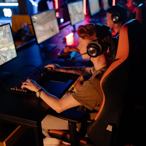 Malek Benujua preminuo u 35. godini: Tuga u Counter Strike zajednici – Malek Benujua Counter Strike Francuska