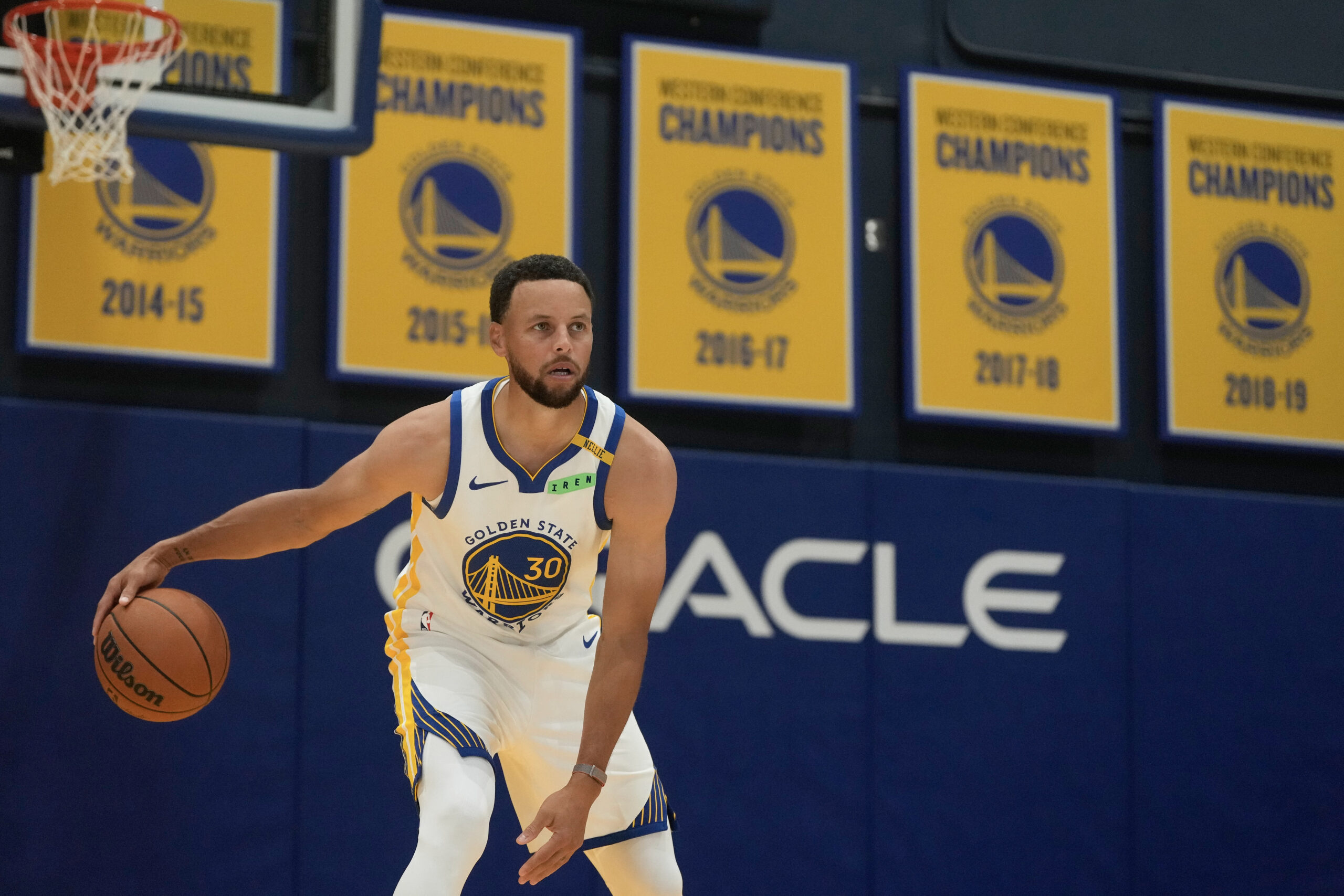 Stefan Kari pristao na manji ugovor kako bi Golden Stejt Voriorsi imali više prostora za pojačanja – Stefan Kari Golden Stejt Voriorsi NBA