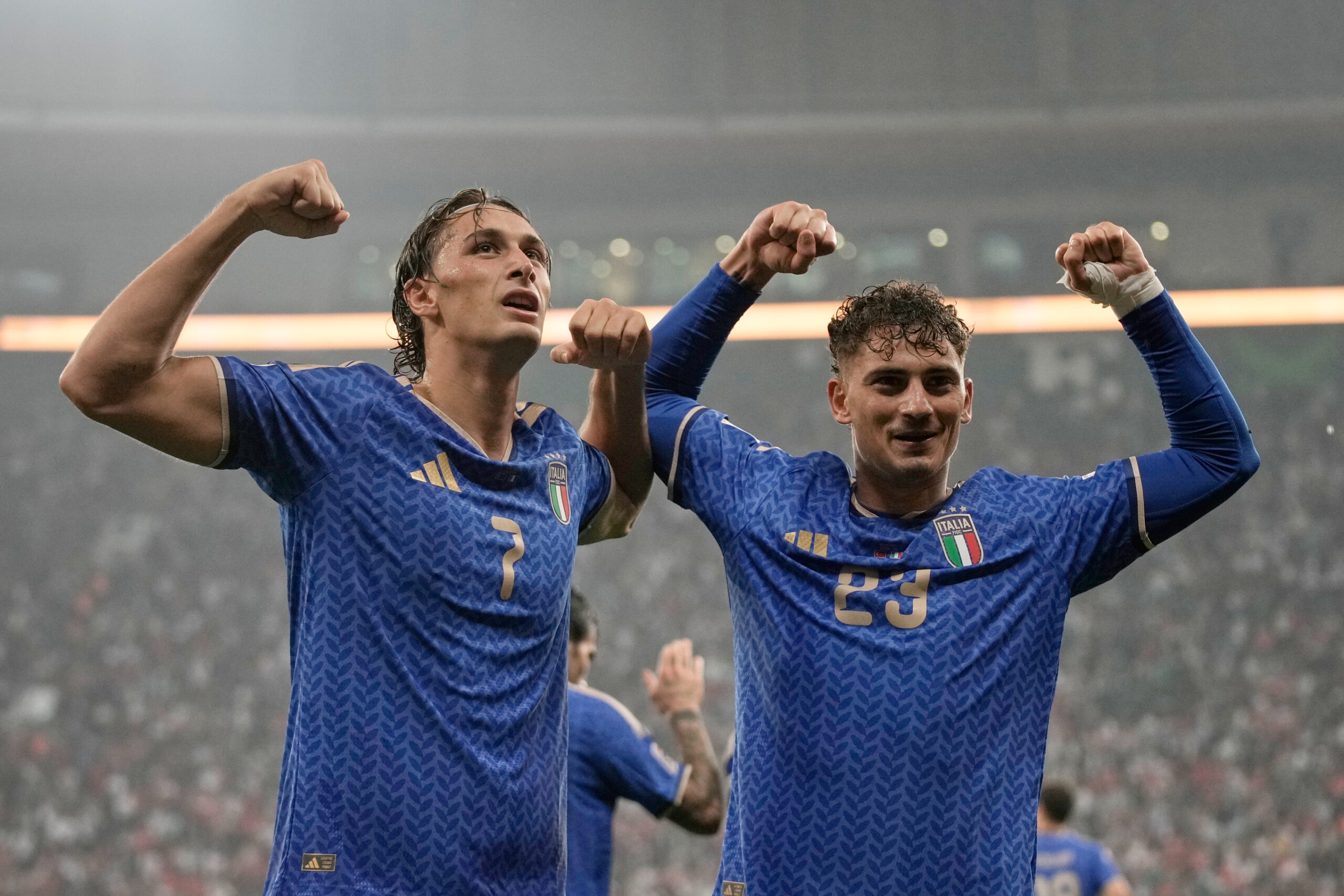 Braća Esposito ispisali istoriju sa 'fratelli d'Italia' u dresu Italije
