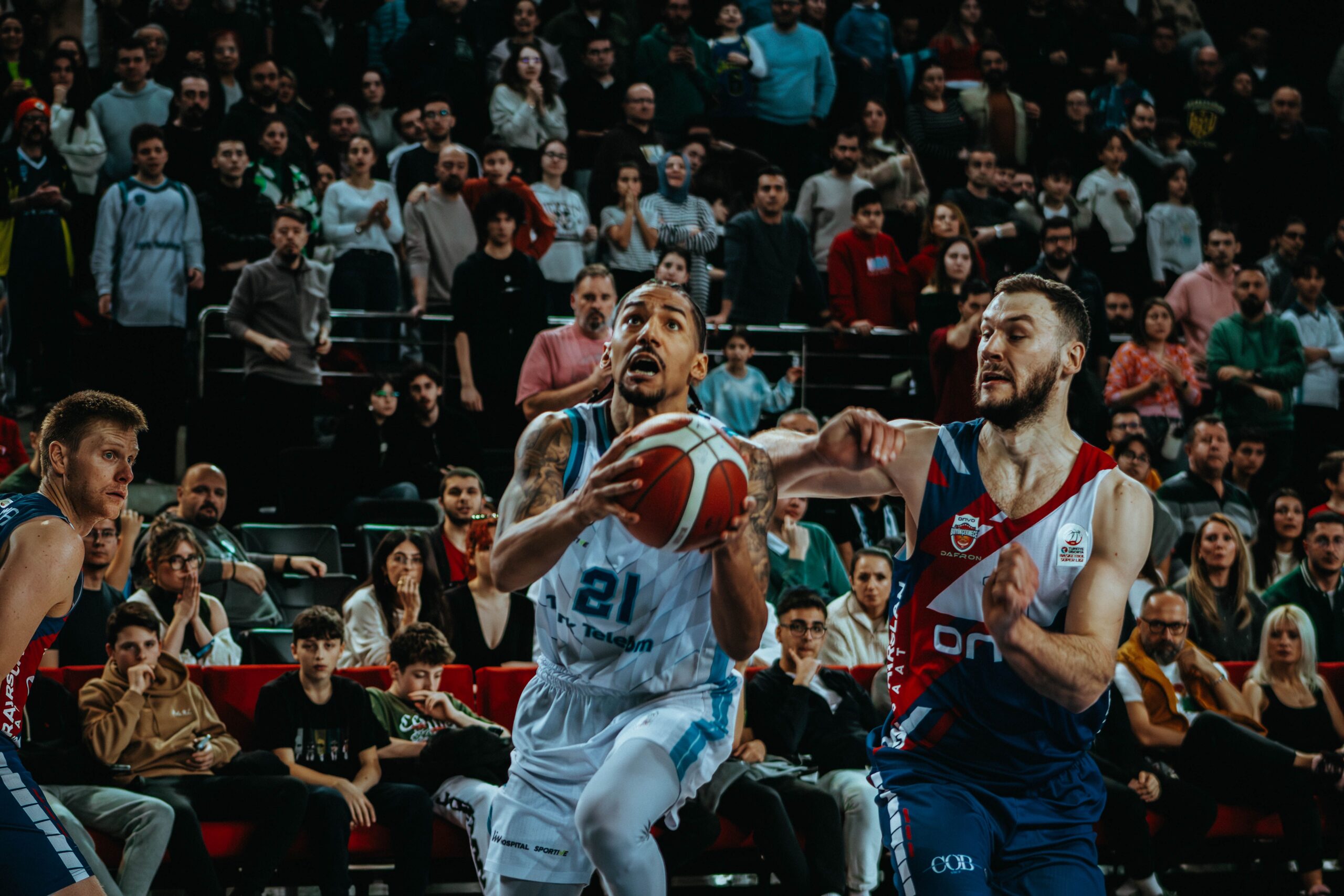 Košarkaši Dubaija slavili protiv Barselone 94:87 u drugom kolu Evrolige