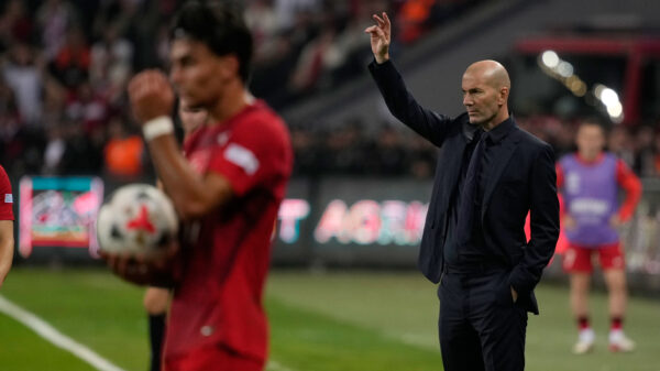 Zinedin Zidan: 'Još uvek poseduje tehniku, u svoje vreme je bio neverovatan' – Zinedin Zidan Francuska reprezentacija