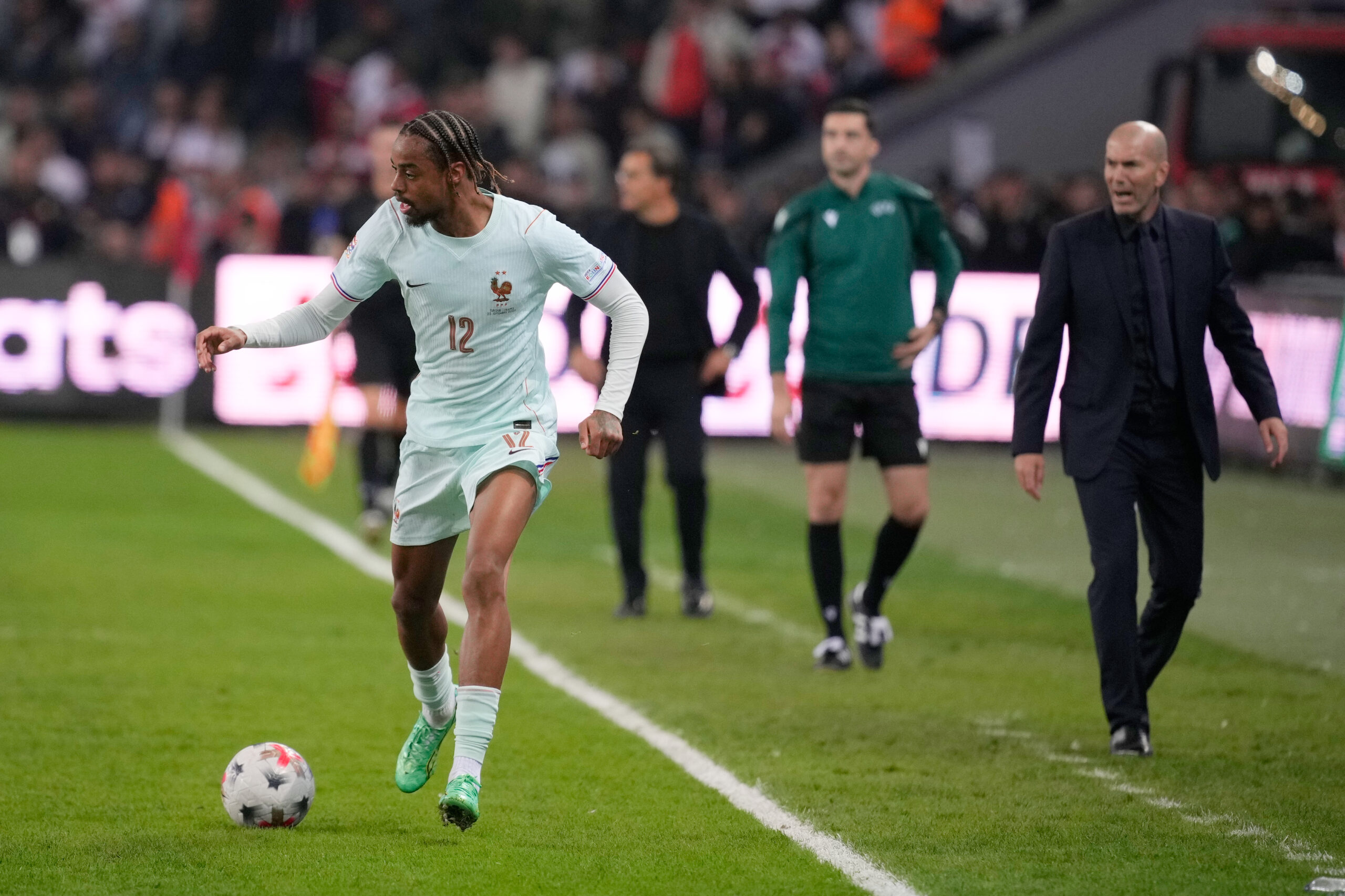 Zinedine Zidane donosi novi stil fudbalskoj reprezentaciji Francuske – Zinedine Zidane Francuska fudbal