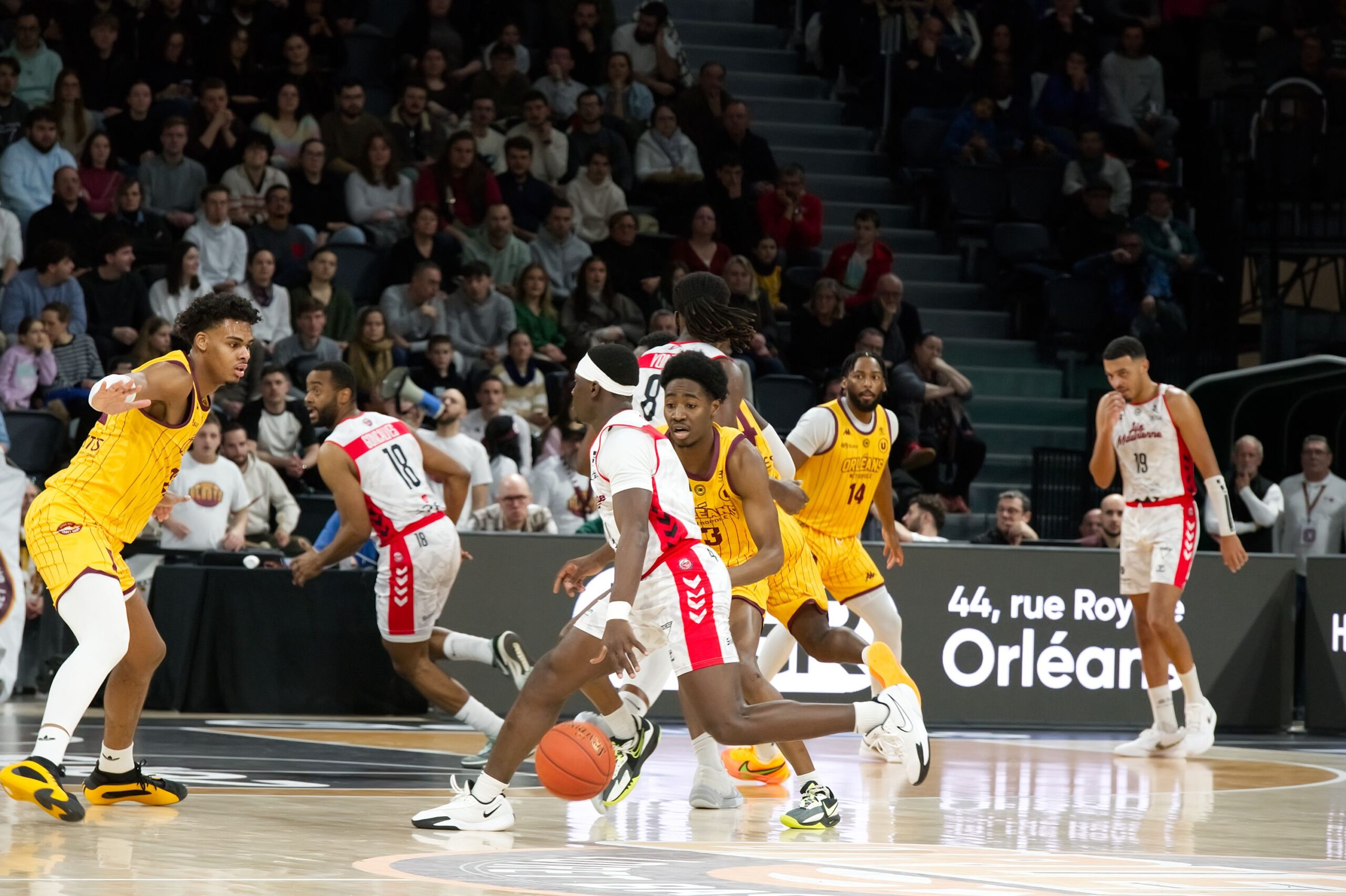 Bešiktaš pobedio Trabzon 90:81 u drugom kolu turskog prvenstva