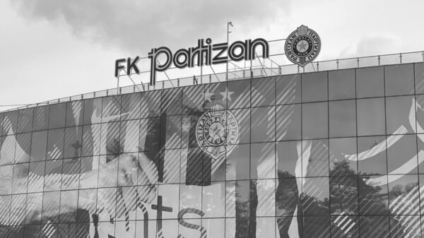 Partizan planira renoviranje reflektora uz očuvanje tradicije na stadionu u Humskoj – Partizan stadion reflektori