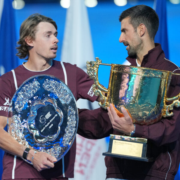 Novak Đoković poražen od Huberta Hurkača 2:0 u drugom kolu mastersa u Šangaju