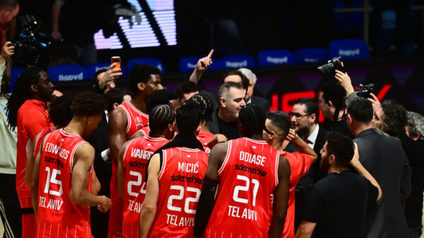 Valensija pobedila Hapoel Tel Aviv 93:82 i ostala neporažena u Evroligi