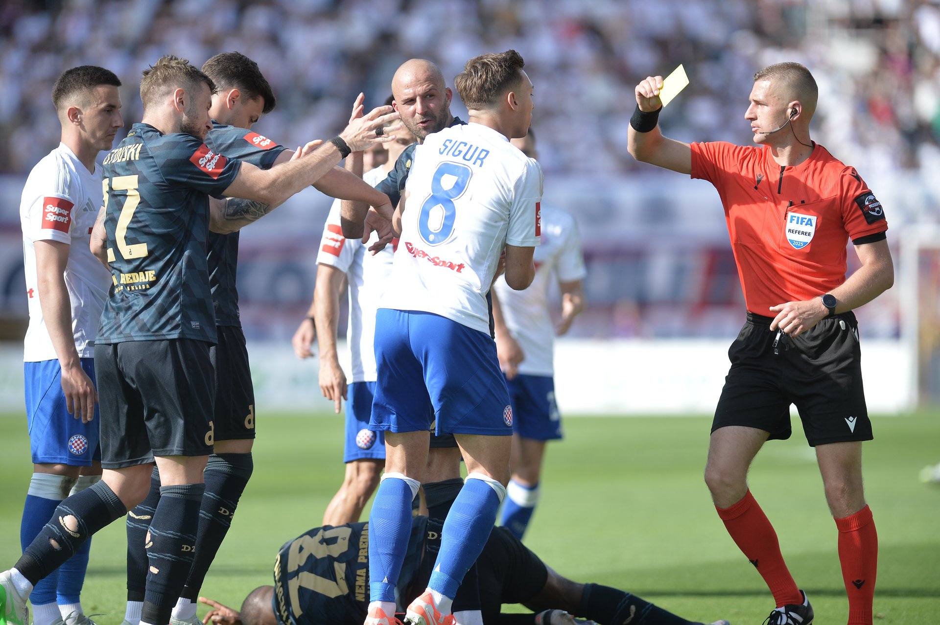 Hajduk pobedio Dinamo 2:1 u večnom derbiju na Poljudu po teškim uslovima – Hajduk Dinamo derbi Split