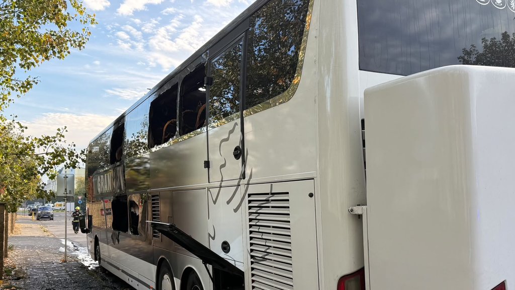 Autobus sa fudbalerima Famosa sleteo sa puta tokom puta na utakmicu Druge lige FBiH