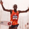 Elijud Kipčoge postavio rekord staze i pobedio na maratonu u Melburnu