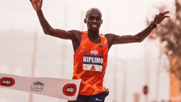 Elijud Kipčoge postavio rekord staze i pobedio na maratonu u Melburnu