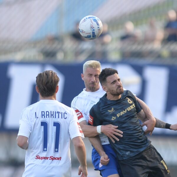 Hajduk pobedio Dinamo 2:1 na Poljudu, problemi sa prokišnjavanjem stadiona u centru pažnje – Hajduk Dinamo derbi Poljud