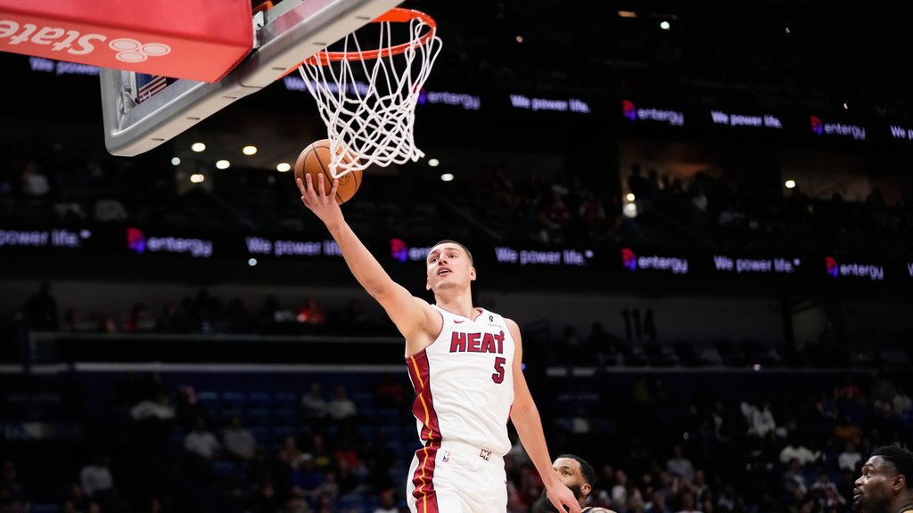 Nikola Jović postigao 16 poena u tesnom porazu Majamija protiv Minesote u NBA predsezoni – Nikola Jović NBA