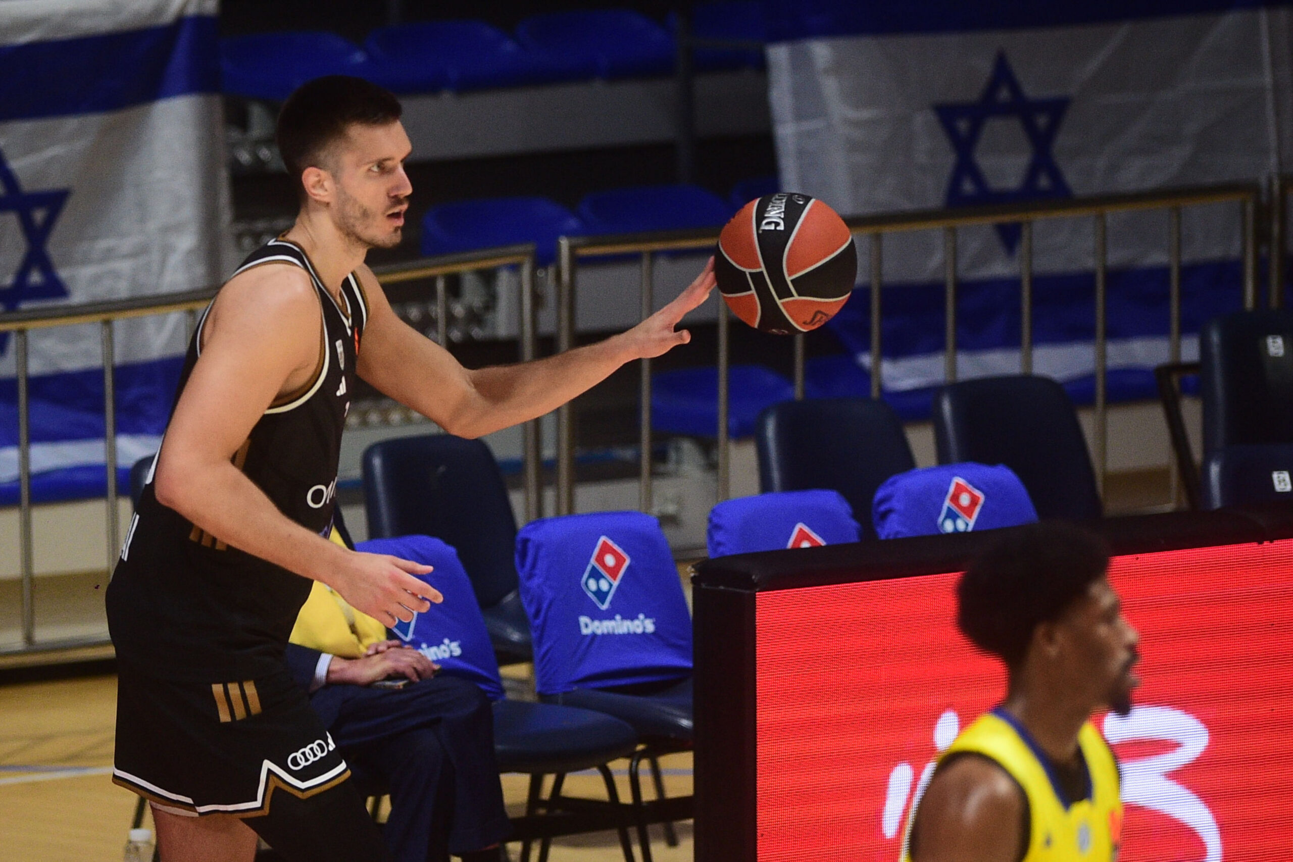 Dubái Basketball pobedio Baskoniju 93:79 u petom kolu Evrolige – Dubái Basketball Evroliga Baskonija