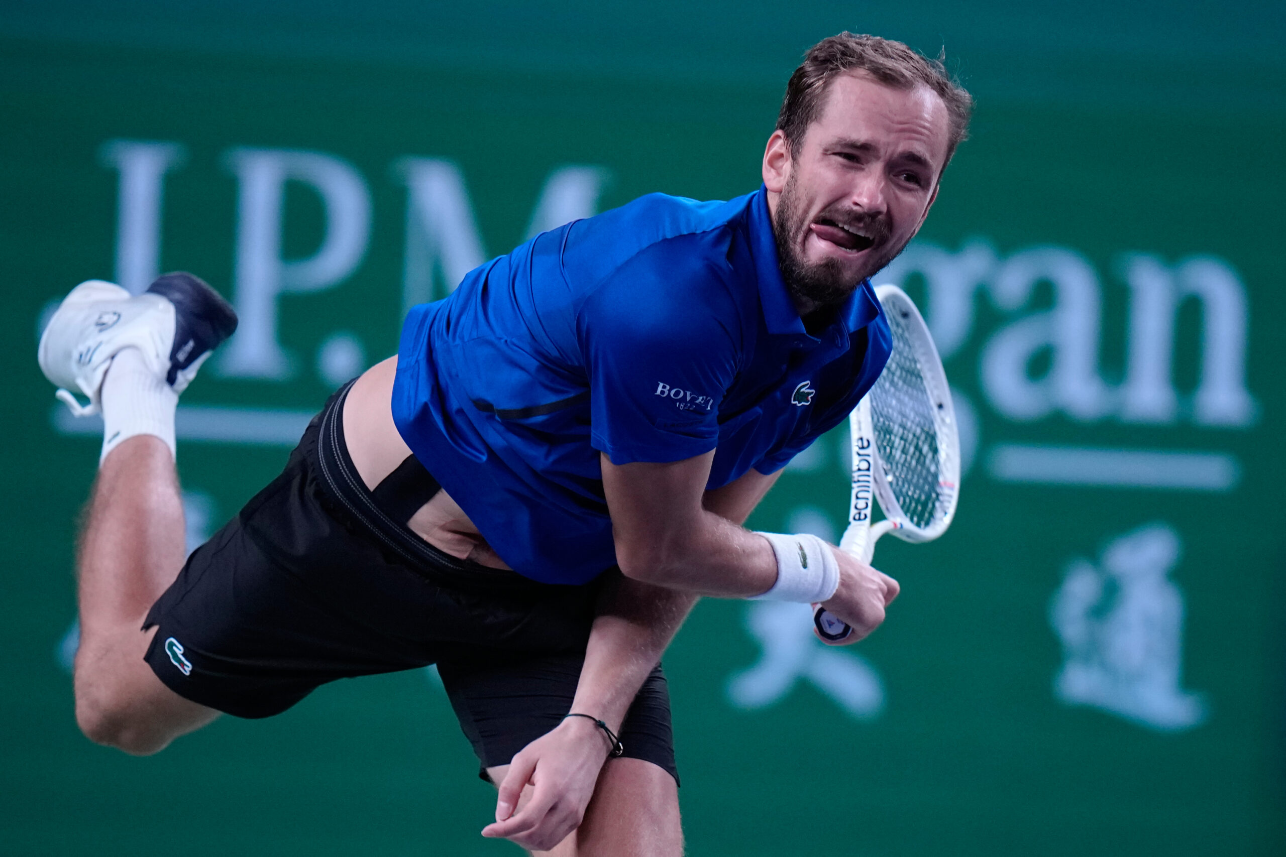 Danil Medvedev savladao Stefanosa Cicipasa 6:4, 7:5 za plasman u četvrtfinale Mastersa u Šangaju