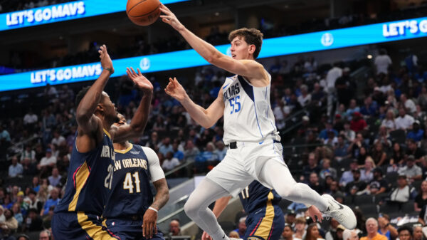 Sergio de Larrea impresionirao u porazu Dalas Maveriksa od Nju Orleans Pelikansa u NBA predsezoni – nastup Sergia de Larree u predsezoni NBA