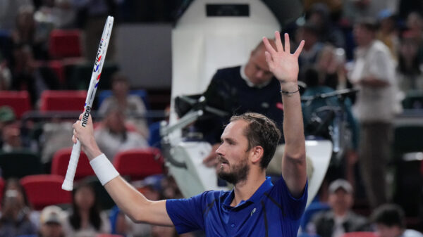 Danil Medvedev pobedio Tomija Pola 2:1 za plasman u polufinale mastersa u Šangaju