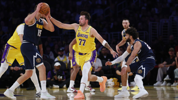 Nikola Jokić predvodio Denver do pobede nad Los Anđeles Lejkersima 121:106 u poslednjoj proveri pred NBA sezonu – Nikola Jokić Denver Nagetsi NBA