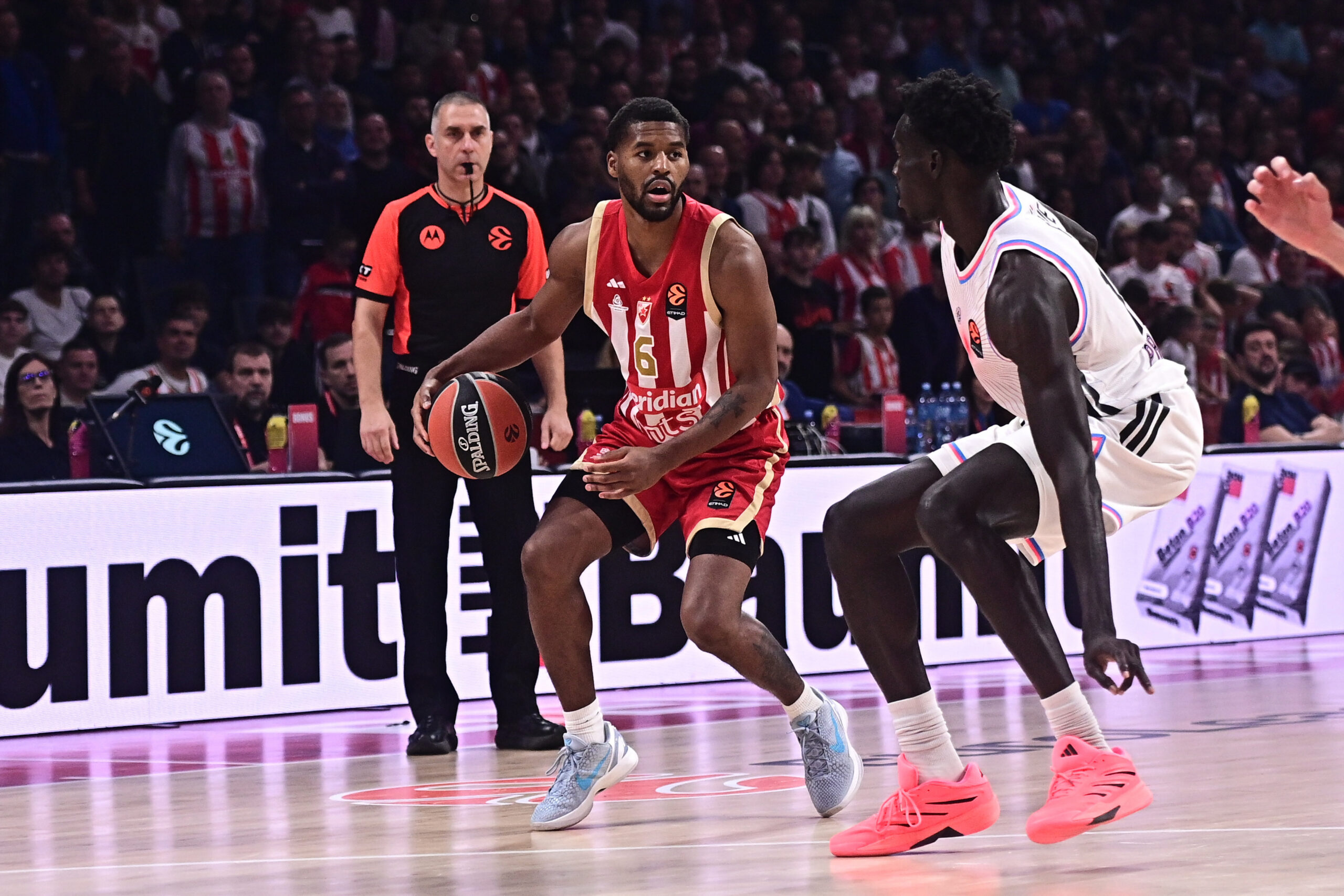Crvena zvezda brzo povela protiv Mladosti u nastavku meča na Marakani – napad u Beogradu