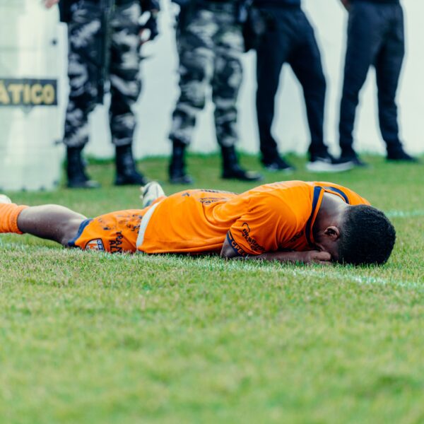 Zrinjski pobedio Čelik 3:0 u Zenici, incident na tribinama obeležio meč – napad navijača u Zenici