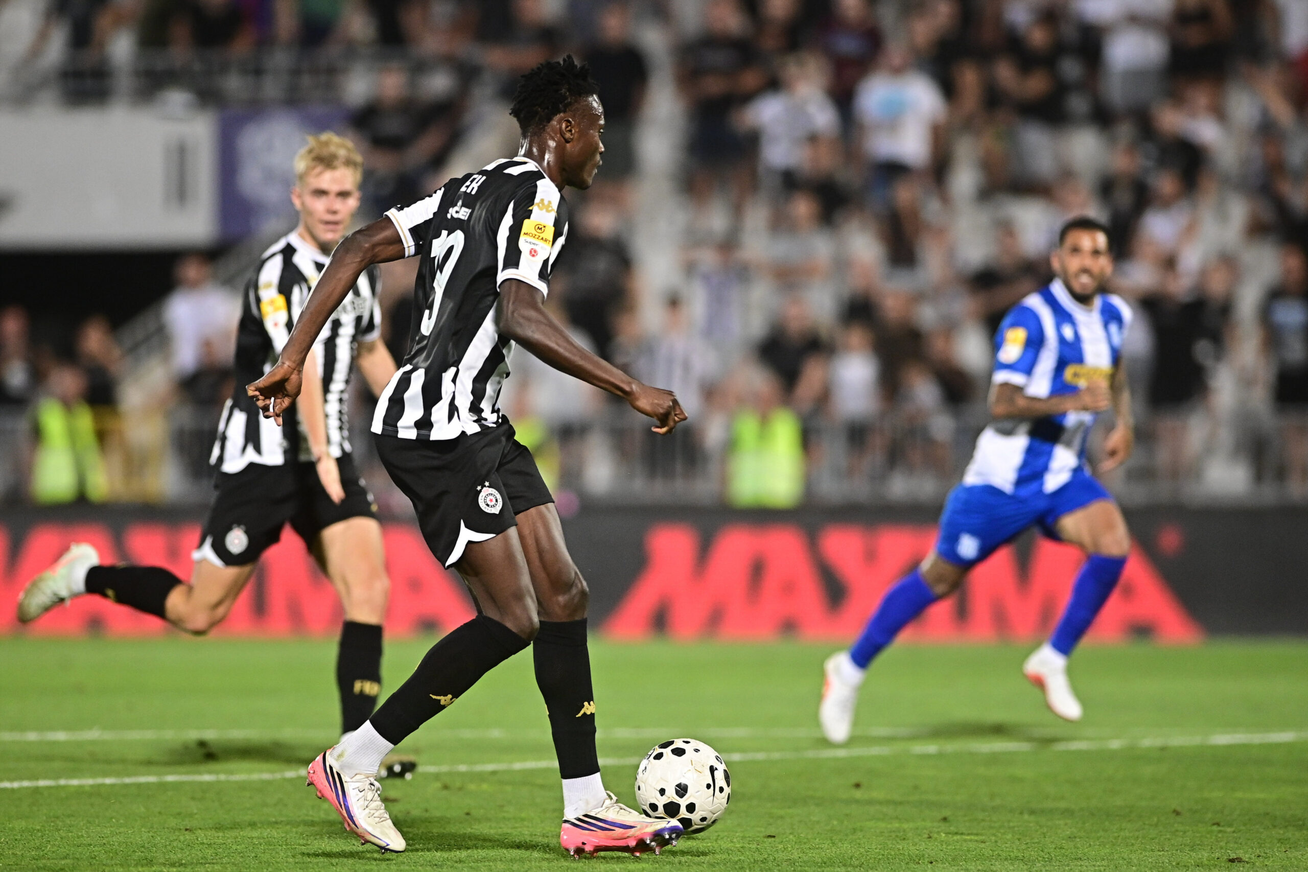 Demba Sek se izvinio i vraćen je na treninge Partizana posle suspenzije – napad u Partizanu