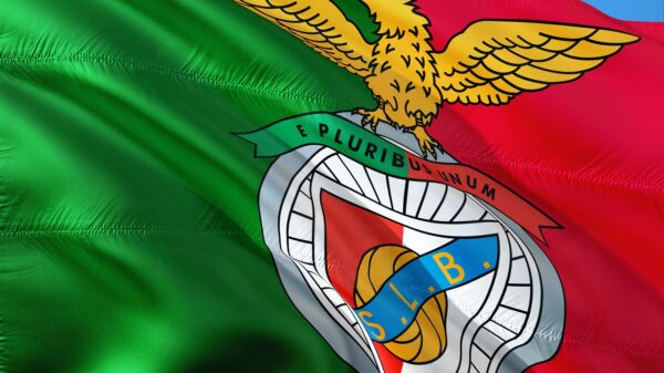 Fudbaleri Fejenorda predvode napad na Betis: Zechiël, Ferri, Moussa i Valente u fokusu