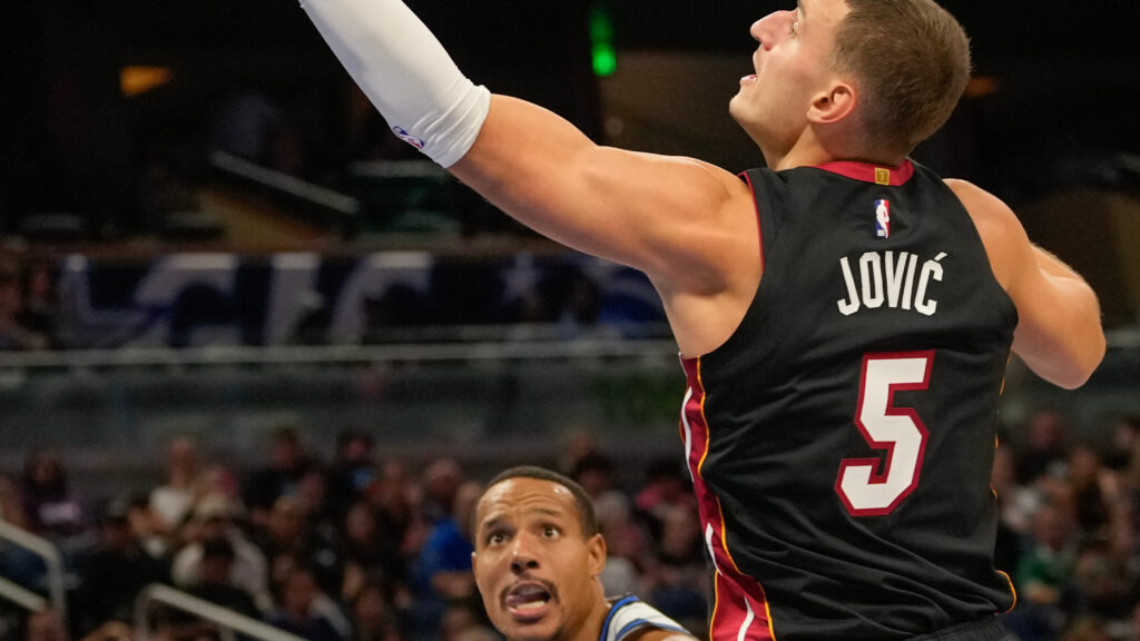 Nikola Jović postigao 4 poena u porazu Majamija od Minesote 131:106 na startu NBA sezone – Nikola Jović Majami Hit NBA