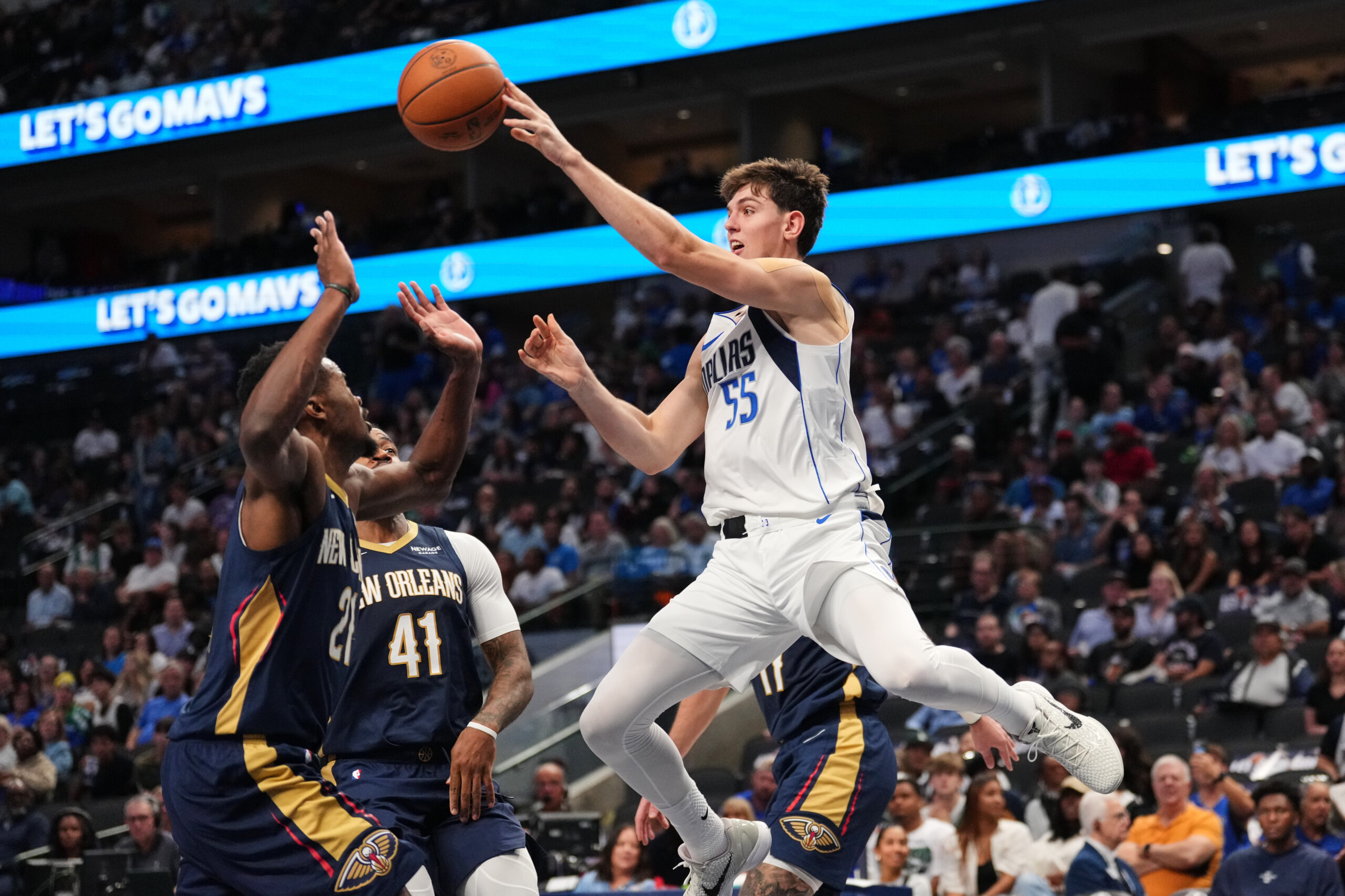 Sergio de Larrea debitovao u NBA okružen zvezdama Dalasa i Hjustona – Sergio de Larrea NBA debi