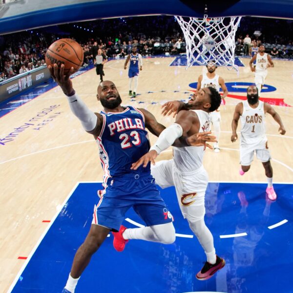 LeBron Džejms odgovorio Trampu na kritike zbog ponašanja tokom himne – LeBron Džejms NBA himna