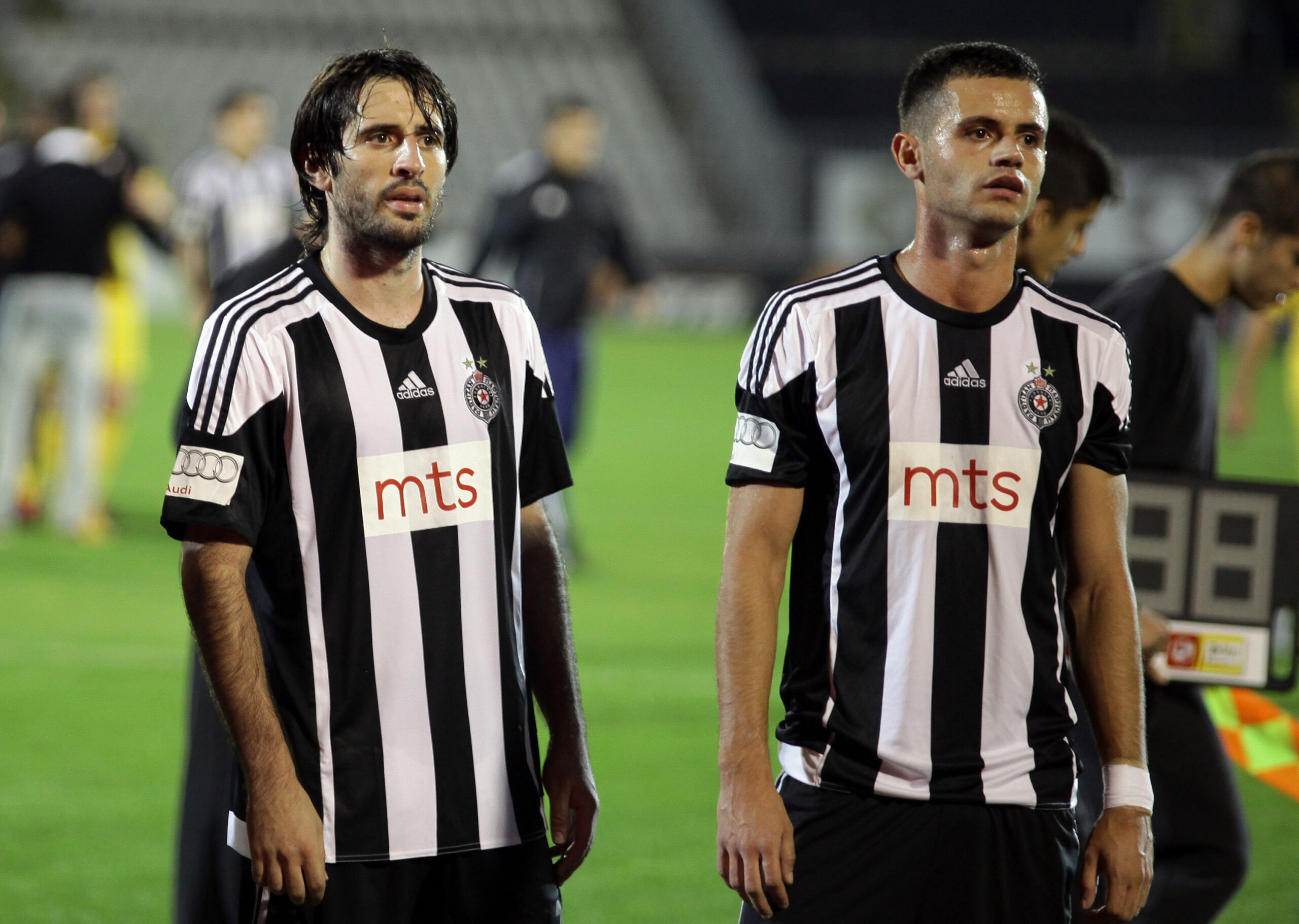 Partizan poražen od Čukaričkog 0:2, crno-beli blizu zone ispadanja u Superligi Srbije – Partizan Čukarički Superliga Srbija