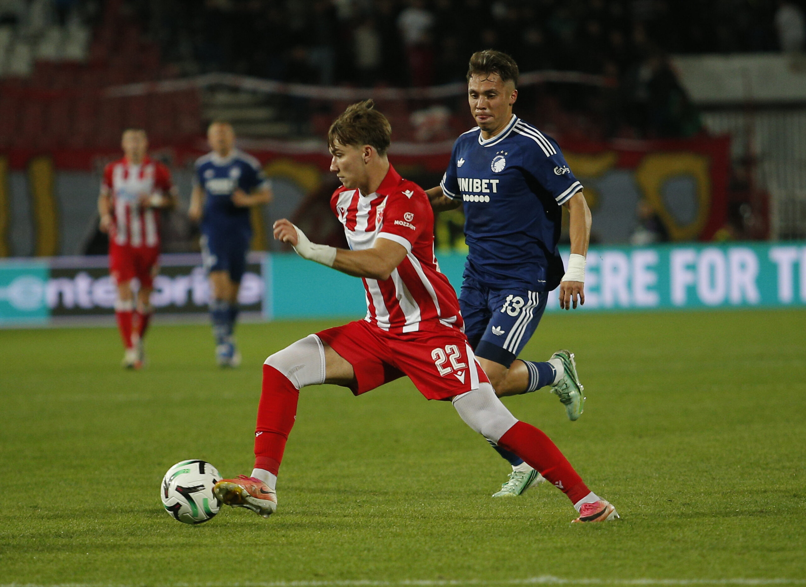 Vasilije Kostov ponovo u centru pažnje posle spektakularnog gola za Crvenu zvezdu – Vasilije Kostov Crvena zvezda gol