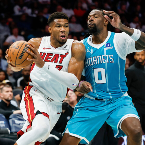 Giannis Antetokounmpo i Majami Hit poraženi 115:110 od Šarlot Hornetsa, treći uzastopni poraz u NBA – Giannis Antetokounmpo Majami Hit NBA