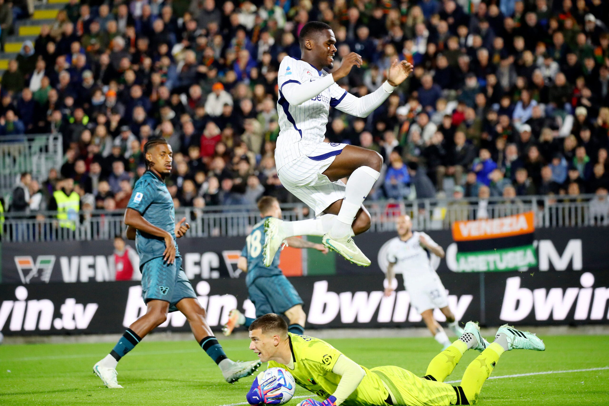 Inter pobedio Veneciju 2:0, istorijski duel braće Stanković u Seriji A – Filip Stanković Inter Venecija