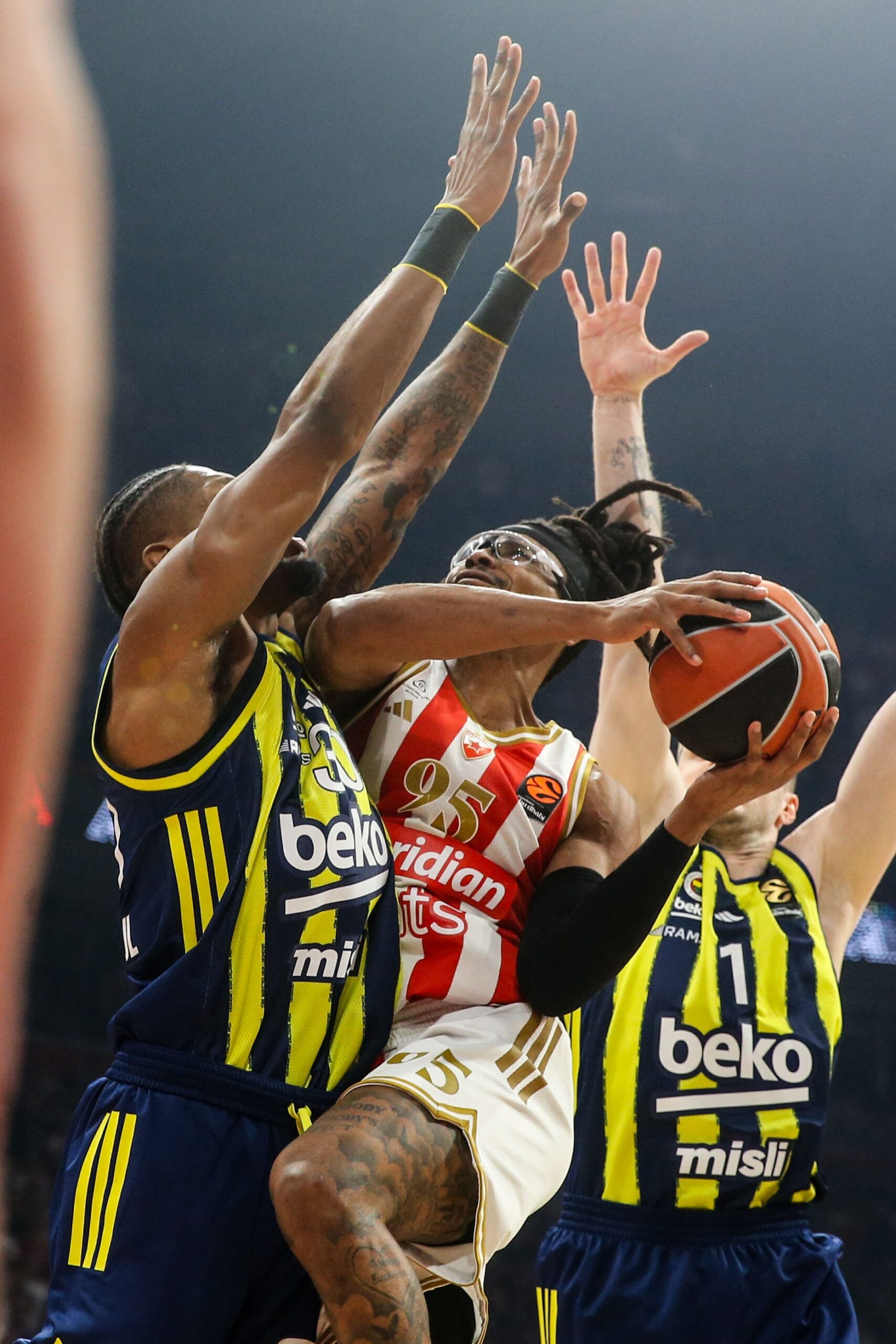 Valensija savladala Fenerbahče u uzbudljivoj završnici Evrolige – Valensija Fenerbahče Evroliga