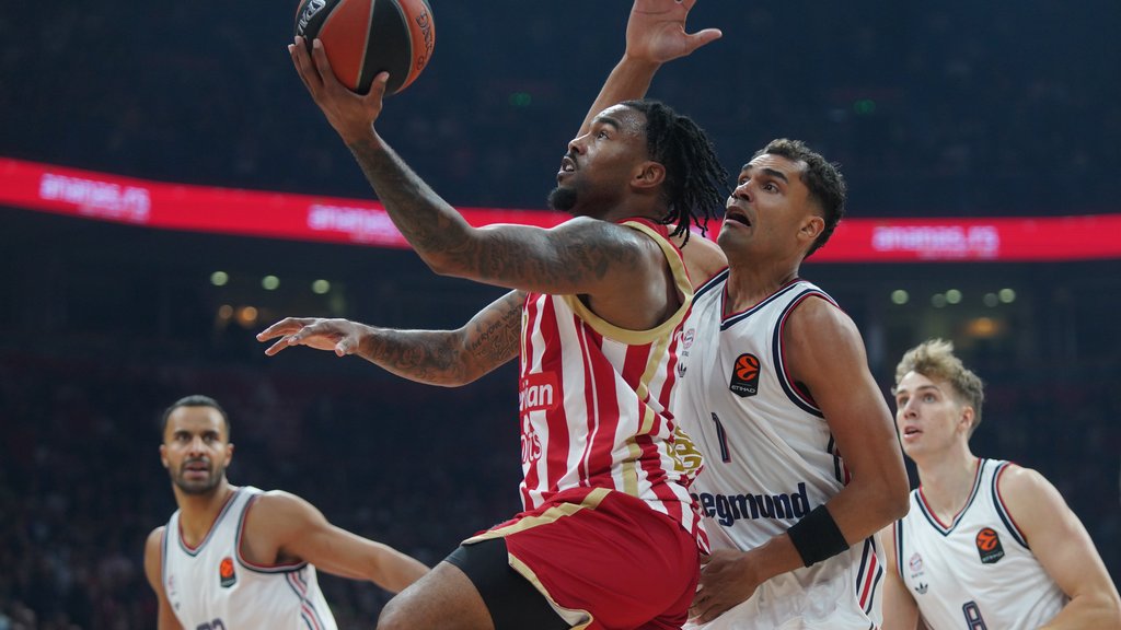 Crvena zvezda ubedljivo savladala Bajern 103:73 u devetom kolu Evrolige – napad u Beogradu