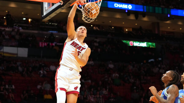 Majami pobedio Atlantu 129:117, Nikola Jović postigao koš sa pola terena u NBA ligi – Nikola Jović Majami Hit Atlanta NBA