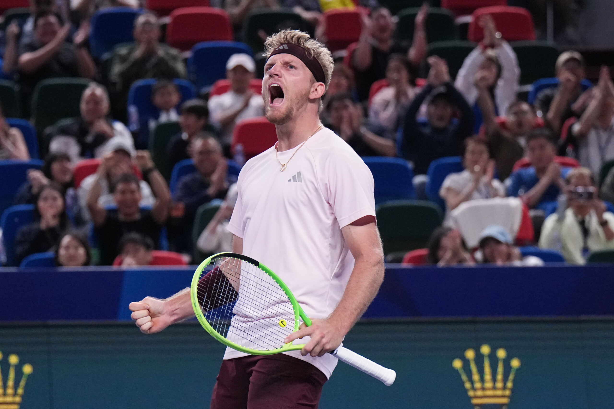 Aleksandar Zverev dominantno savladao Artura Ferija 6:0, 6:2 za plasman u polufinale ATP turnira u Beču