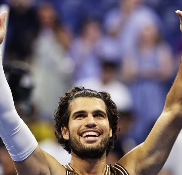 Karlos Alkaraz pobedio Tomija Pola 6:4, 7:6 za polufinale ATP turnira u Beču – Karlos Alkaraz tenis