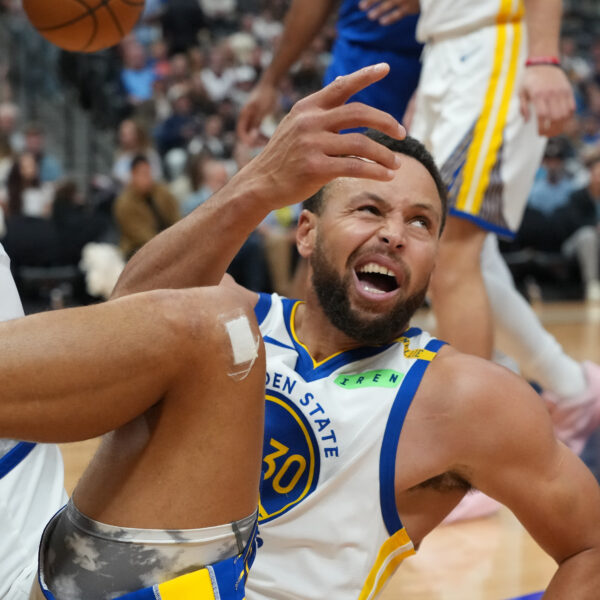 Golden Stejt pobedio Los Anđeles Lejkerse 112:95, Stef Kari briljirao u NBA derbiju – Stef Kari Golden Stejt Lejkers NBA