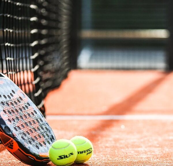 Kamilo Ugo Karabelji napustio meč u Gvajakilu zbog stanja podloge – Kamilo Ugo Karabelji tenis